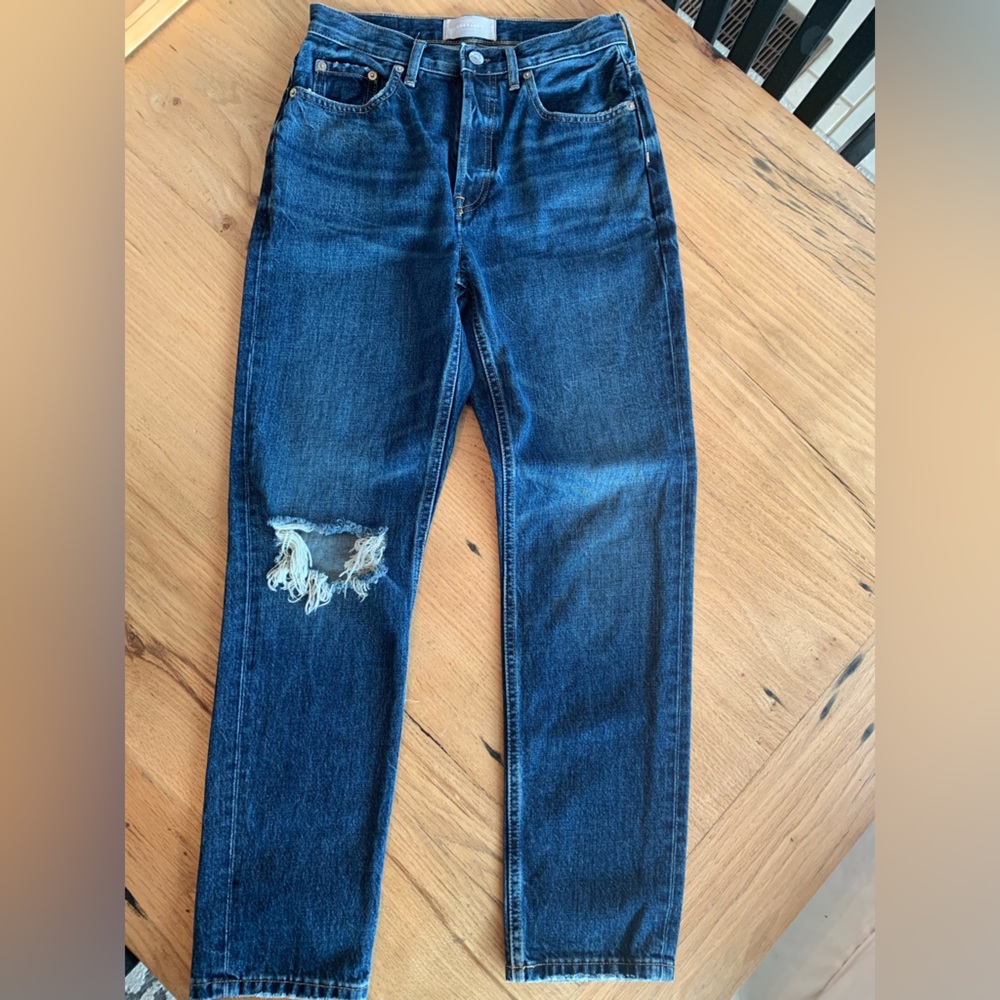 Everlane Women’s The Cheeky Jean Ripped Knee Size 26 denim Mid‎ wash Preowned